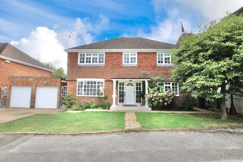 4 bedroom detached house for sale, St. Lawrence Forstal, South Canterbury, Kent