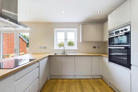 3 bedroom detached bungalow for sale, Lower Pilsley S45