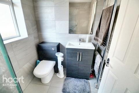 12 Bolney Drive, Leigh-on-sea, SS9 5HQ