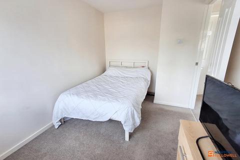 69 Carron Drive, Werrington, Peterborough, PE4 6NY