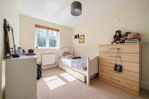 25 Maytree Walk, Caversham, Reading, RG4 6LZ