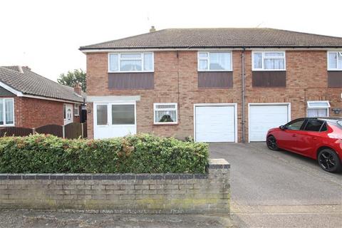 4 bedroom semi-detached house for sale, Leas Road, Clacton on Sea