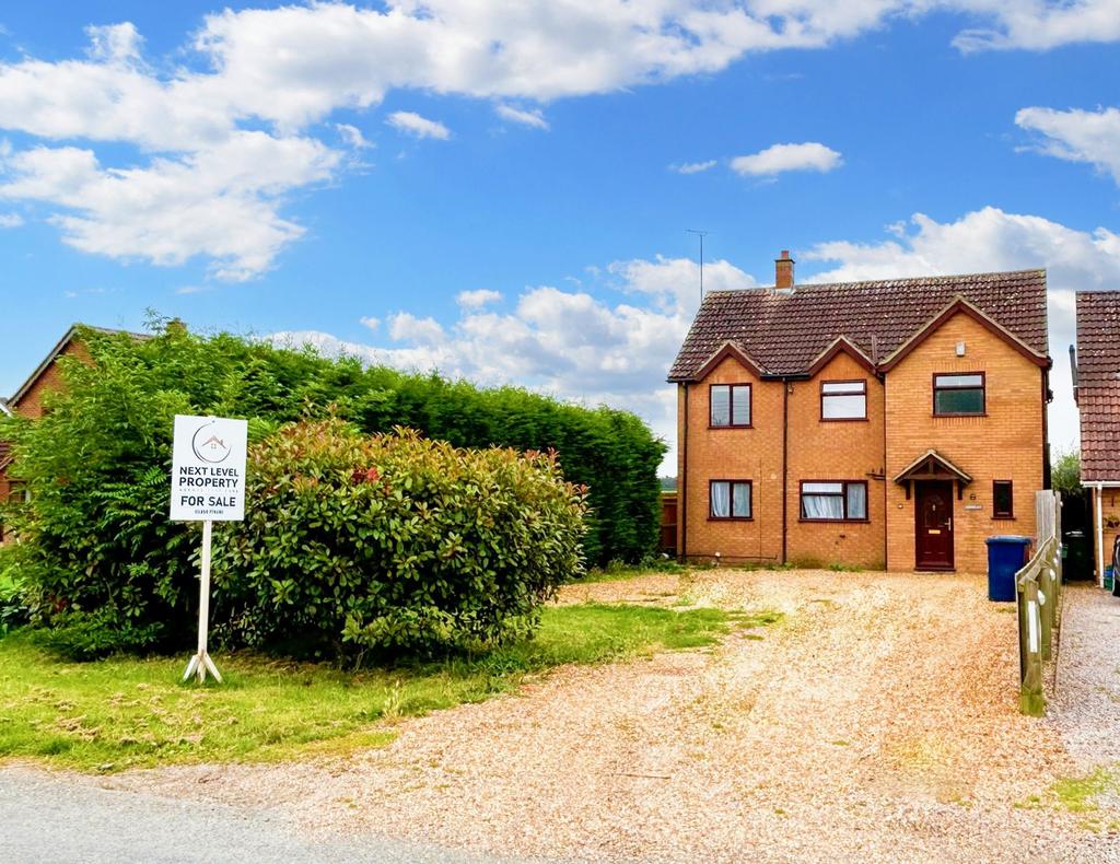 Main Road, Parson Drove, PE13 4 bed detached house - £300,000