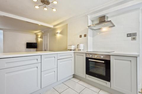 1 bedroom ground floor flat to rent, Lower Flat, 10 High Street, Windermere. LA23 1AF