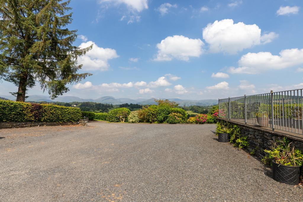 Ample Driveway Parking