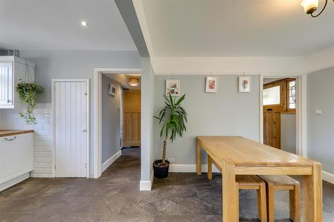168 Sompting Road, Worthing, BN14 9EY
