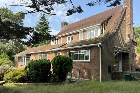 3 bedroom detached house for sale, Sandy Down, Boldre, Lymington SO41