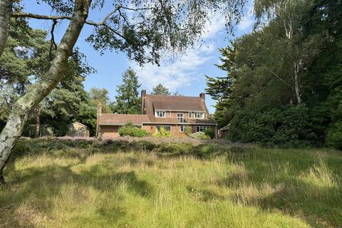 3 bedroom detached house for sale, Sandy Down, Boldre, Lymington SO41
