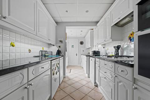 22 Reigate Way, Wallington, SM6 8NU