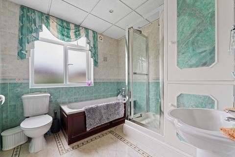 22 Reigate Way, Wallington, SM6 8NU