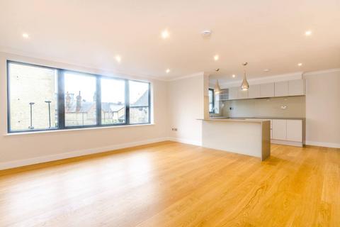 2 bedroom flat to rent, Brentford High Street, Brentford, TW8