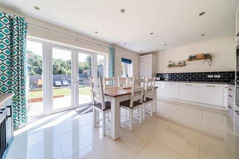 4 bedroom detached house for sale, Woodland Drive, Exeter