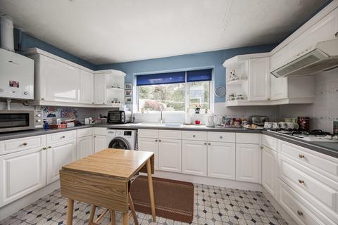 33 Downsview, Heathfield, TN21 8PF