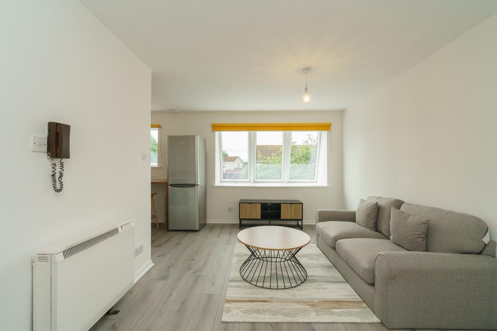 6. Living area angle 3