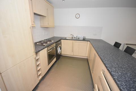 2 bedroom flat to rent, Stretford Road, Hulme, Manchester, M15 5TN