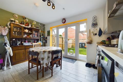 2 bedroom end of terrace house for sale, Wesley Close, Doveridge