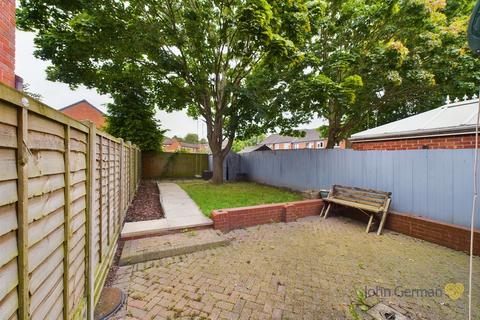 3 bedroom semi-detached house for sale, Potters Croft, Swadlincote