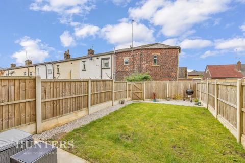 3 bedroom end of terrace house for sale, Old Hall Mews, Dearnley, OL12 9FG