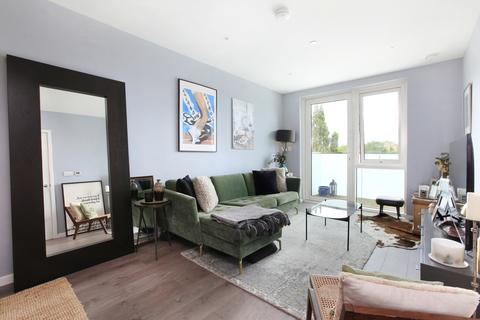 2 bedroom flat for sale, Discovery House, Juniper Drive, Wandsworth, London