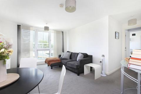 2 bedroom flat for sale, Oyster Wharf, 18 Lombard Road, London