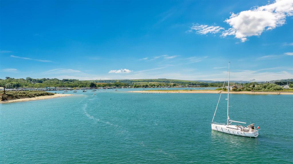 Bembridge Harbour.jpg