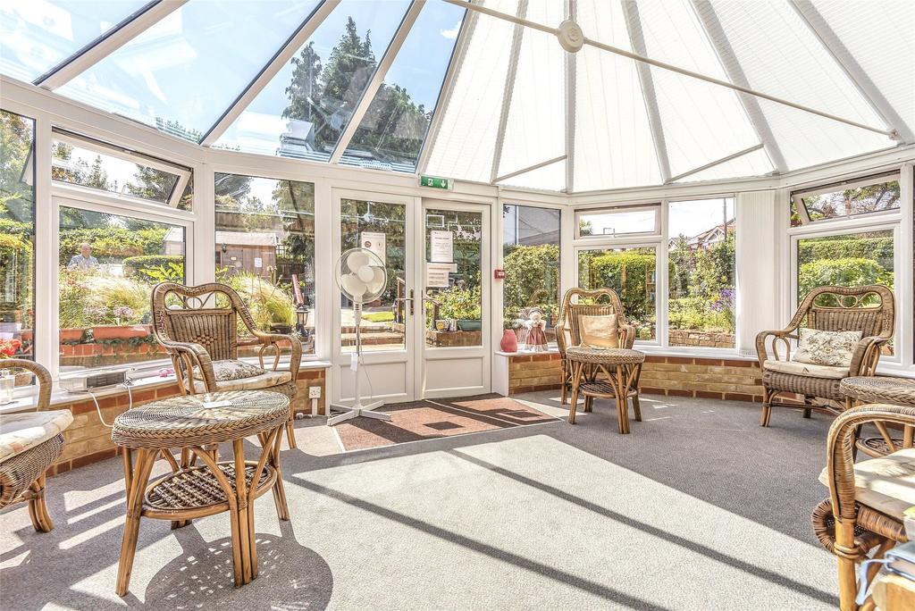Residents Sun-Lounge
