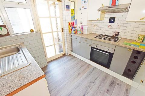 3 bedroom end of terrace house for sale, Toronto Road, Gillingham