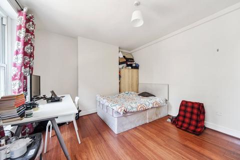 2 bedroom flat to rent, Cranleigh Street, London, NW1