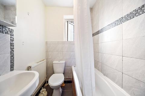 2 bedroom flat to rent, Cranleigh Street, London, NW1
