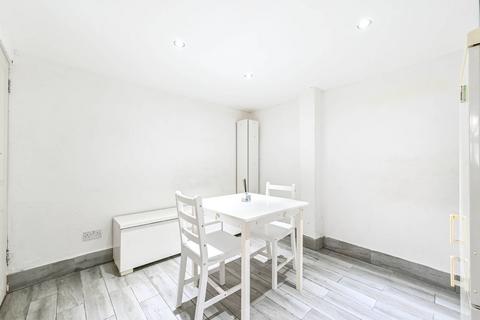 1 bedroom flat for sale, Holloway Road, Islington, London, N7