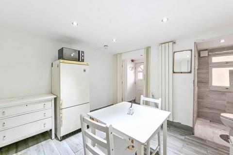 1 bedroom flat for sale, Holloway Road, Islington, London, N7