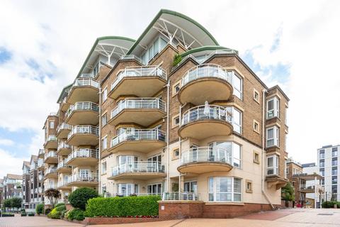 2 bedroom flat for sale, Sherwood Court, Chatfield Road, Battersea, London, SW11