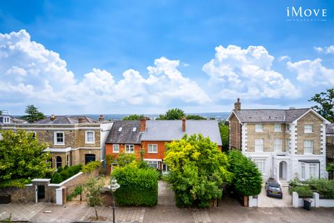 Flat 5, 14 Tudor Road, London, SE19 2UH