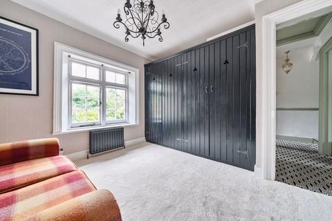 14 Burnt Oak Lane, Sidcup, DA15 9DB