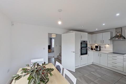 26 Hawksbeard Close, Tamworth, B79 0EQ