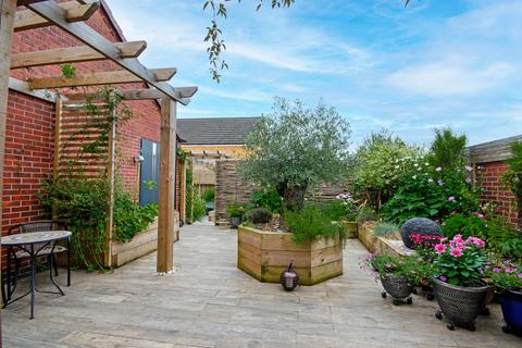 26 Hawksbeard Close, Tamworth, B79 0EQ