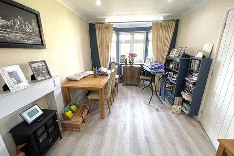22 Mill Lane, Rustington, Littlehampton, BN16 3EG