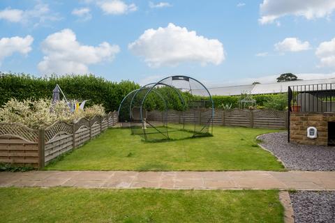 129 Whitehall Road, Drighlington, Bradford, BD11 1LN