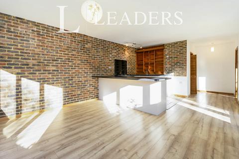 5 bedroom detached house to rent - Monckton Way, Kingston