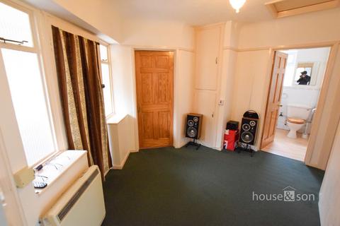 2 bedroom detached bungalow for sale, Knole Gardens, East Cliff, Bournemouth, BH1