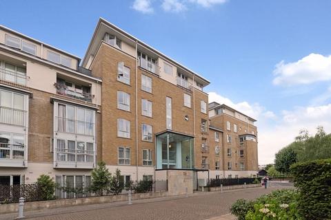 2 bedroom apartment for sale, Admiral Walk, London