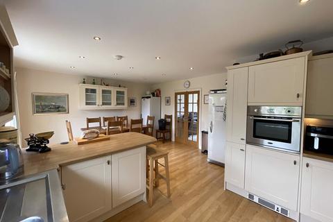 3 bedroom semi-detached house for sale, Overstrand Avenue, Rhosneigr, LL64