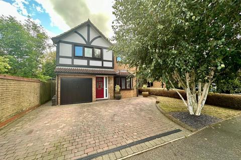 4 bedroom detached house for sale, Peregrine Road, Waltham Abbey