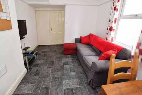 66 Pinhoe Road, Exeter, EX4 7HL