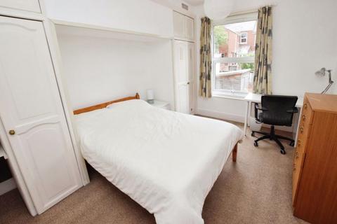 66 Pinhoe Road, Exeter, EX4 7HL