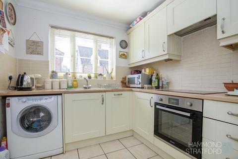 2 bedroom end of terrace house for sale, Bell Meadow, Hingham