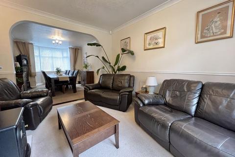 4 bedroom semi-detached house for sale, Eachelhurst Road, Sutton Coldfield,