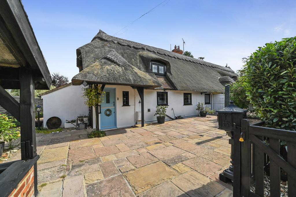 PT-FC(COL)-Walnut Tree Cottage-23