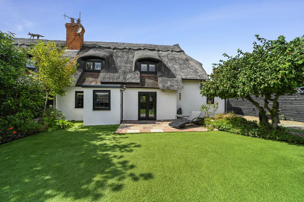 PT-FC(COL)-Walnut Tree Cottage-27