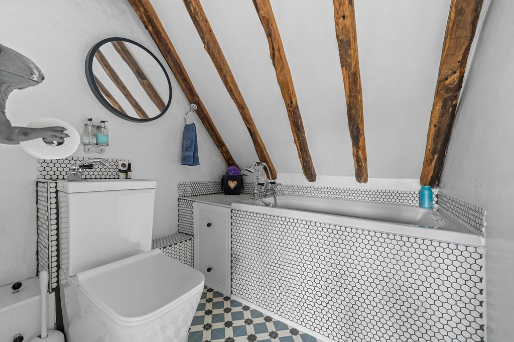 PT-FC(COL)-Walnut Tree Cottage-8